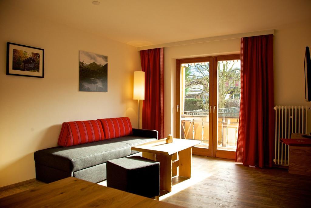 Gästehaus Weller Oberstdorf Zimmer foto