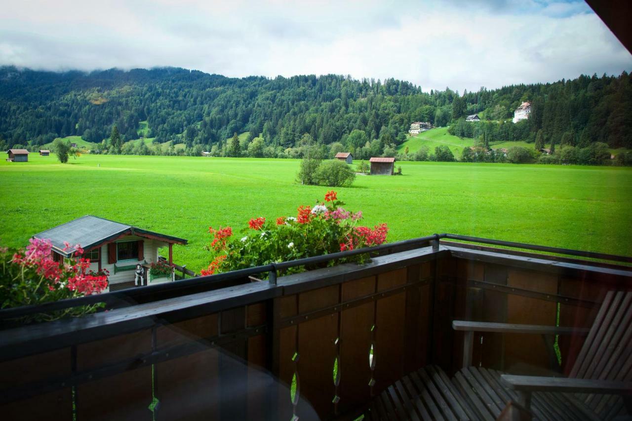 Gästehaus Weller Oberstdorf Exterior foto